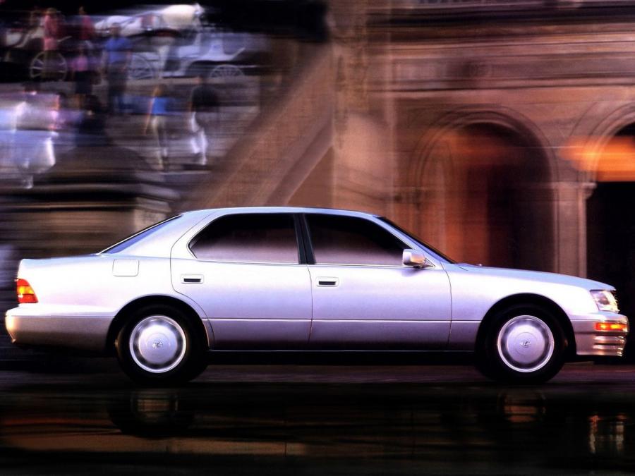  Lexus LS400 (UCF20) 1995 года  (фото 13 из 16)